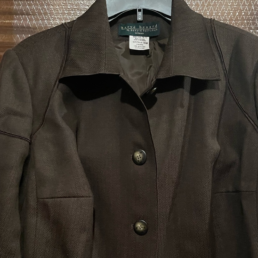 Size 16w ladies blazer